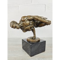 Statuette "Athlete (EPA-606)"