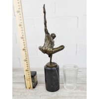 Statuette "Athlete (EPA-628)"