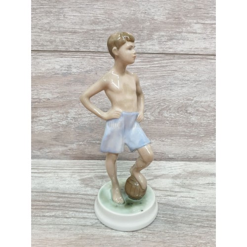Statuette "Young football player"