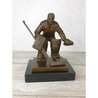The statuette "Hockey goalkeeper"
