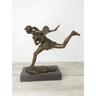 The statuette "Tennis Player"