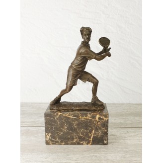 The statuette "Tennis Player"
