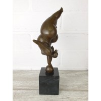 Statuette "Gymnast on a ball (LE-058)"