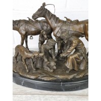 The statuette "Bear Hunting"
