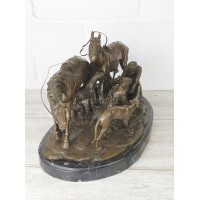 The statuette "Bear Hunting"
