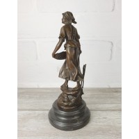 Statuette "Peasant woman sows"
