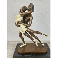 Statuette "Ballet in pairs"