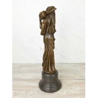Statuette "Girl with a jug (above)"