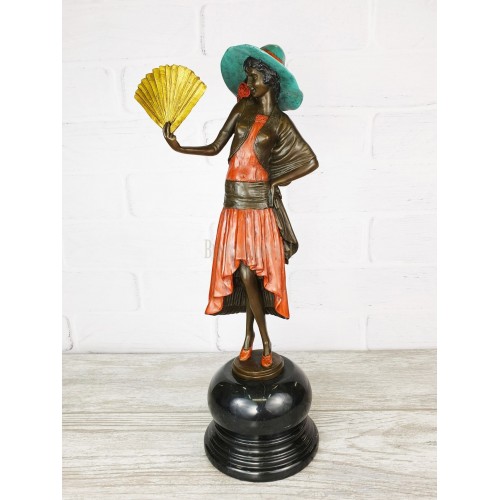 Statuette "Lady with a fan (in red)"