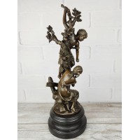 Statuette "A boy and a girl picking apples"