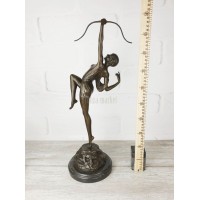 The statuette "Archery"