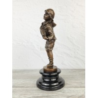 Statuette "Boy with accordion"