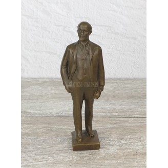 Bust of "Lenin (in height)"