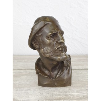 Bust of "Fidel Castro (antique)"