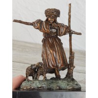 Statuette "Shepherdess with lambs"