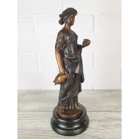 Statuette "Goddess of wine and fun"