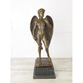 The statuette "David with wings"