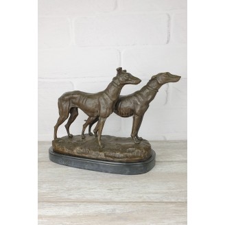 Statuette "Greyhounds before the start"