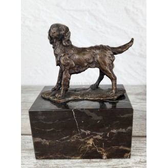 Statuette "Hunting dog (on a stone)"