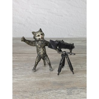 Statuette "Cat photographer"