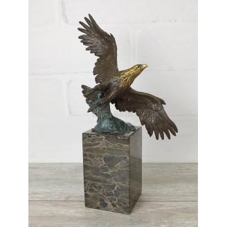 Statuette "Eagle (soaring, small)"