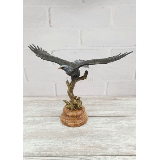 Statuette "Flying Eagle (medium)"