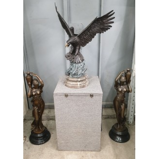 Statuette "Attacking Eagle (70cm)"
