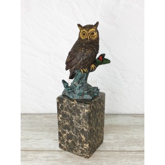 Statuette "Owl on a stone (colored)"