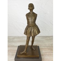 Statuette "Fourteen-year-old dancer"