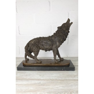 The statuette "Wolf"