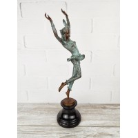 Statuette "Dancer in green (large)"