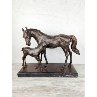 Statuette "Horse and foal (tenderness)"