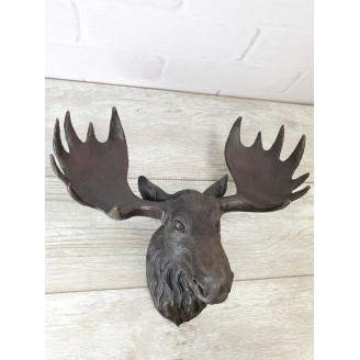 Statuette "Moose head (on the wall)"