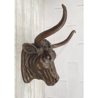 Statuette "Bull's head (on the wall)"