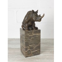 Statuette "A rhinoceros is sitting (a protective talisman)"