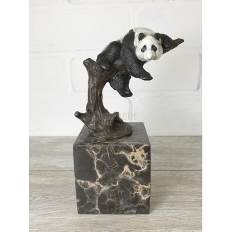 The statuette "Panda on a branch (simv.ecology)"