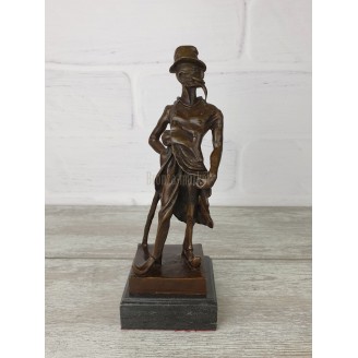 The statuette "Salvador Dali"