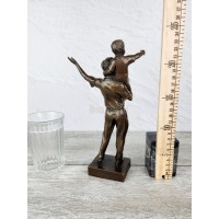Statuette "Father and Son (May Day)"