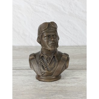 Bust of the "German Pilot"