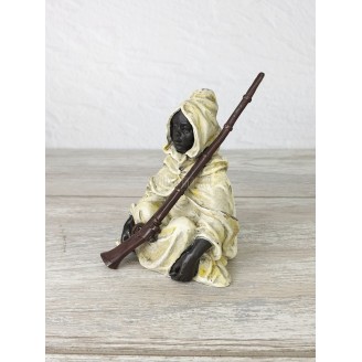 Statuette "Bedouin with a gun"