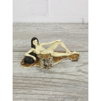 Statuette "On the skin of a tiger"