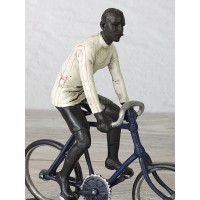 Statuette "Cyclist (wreath)"
